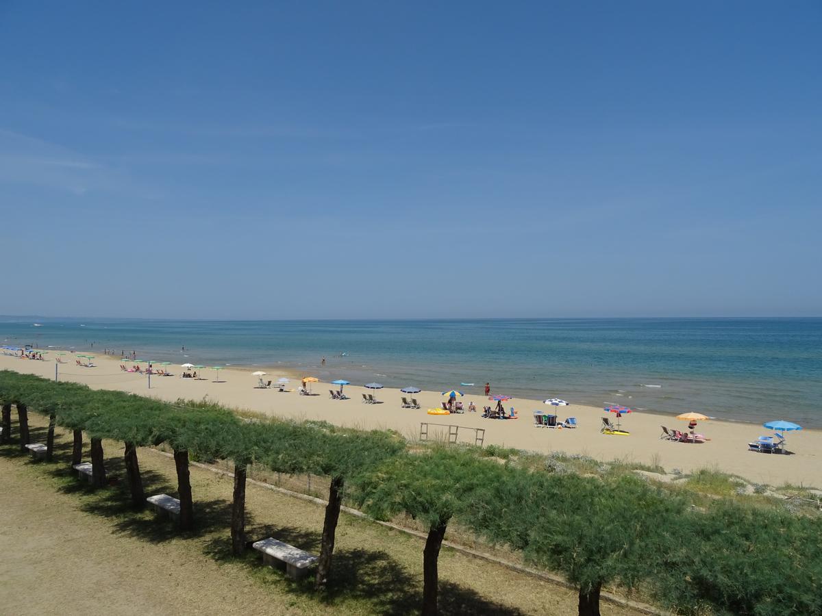Villaggio Azzurra แตร์โมลิ ภายนอก รูปภาพ